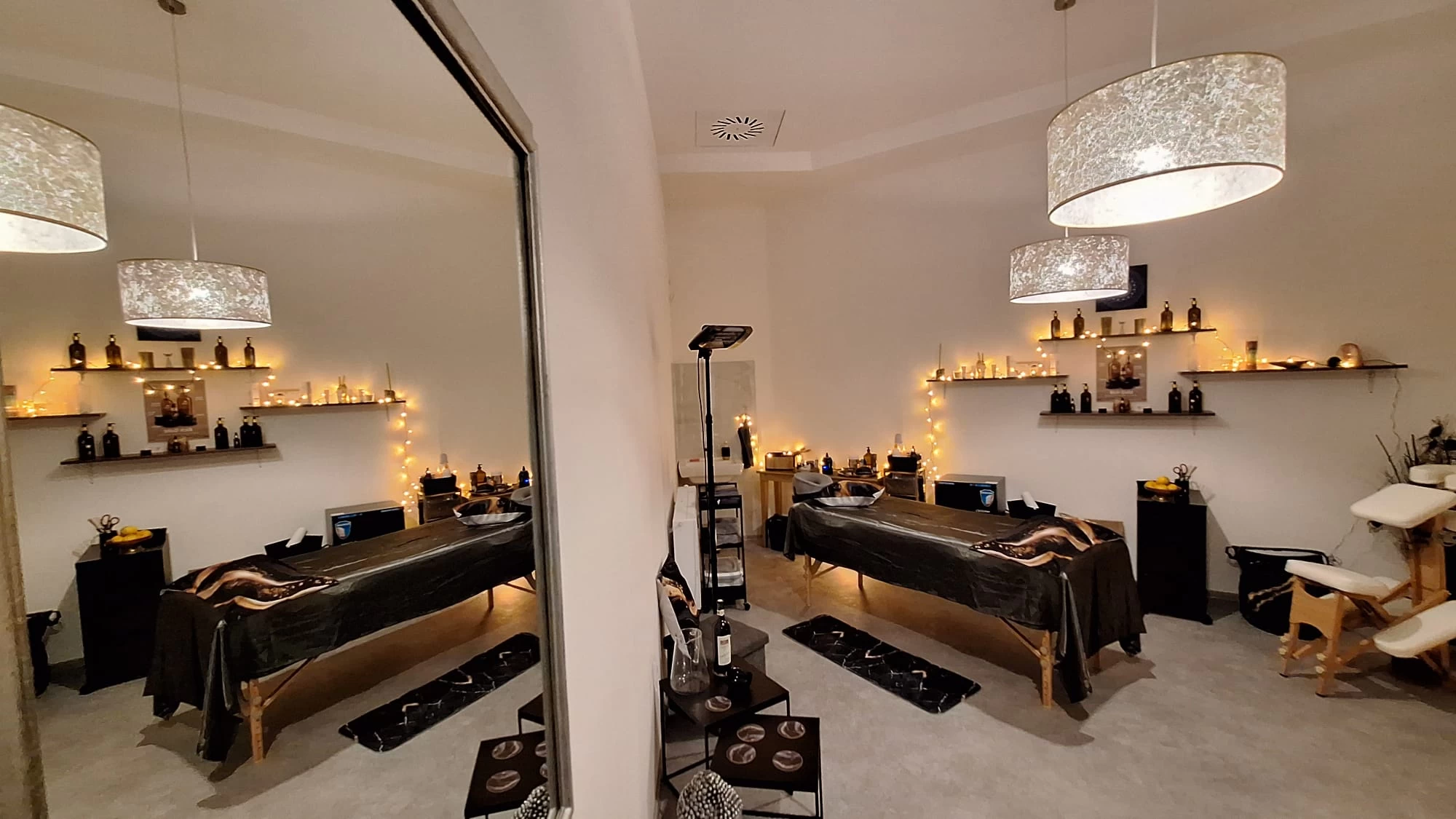 Studio za Zrcadlem - Relaxační masáže - obrázek 3