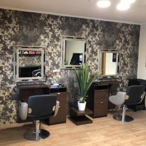 Kadeřnické a kosmetické studio J.Santini