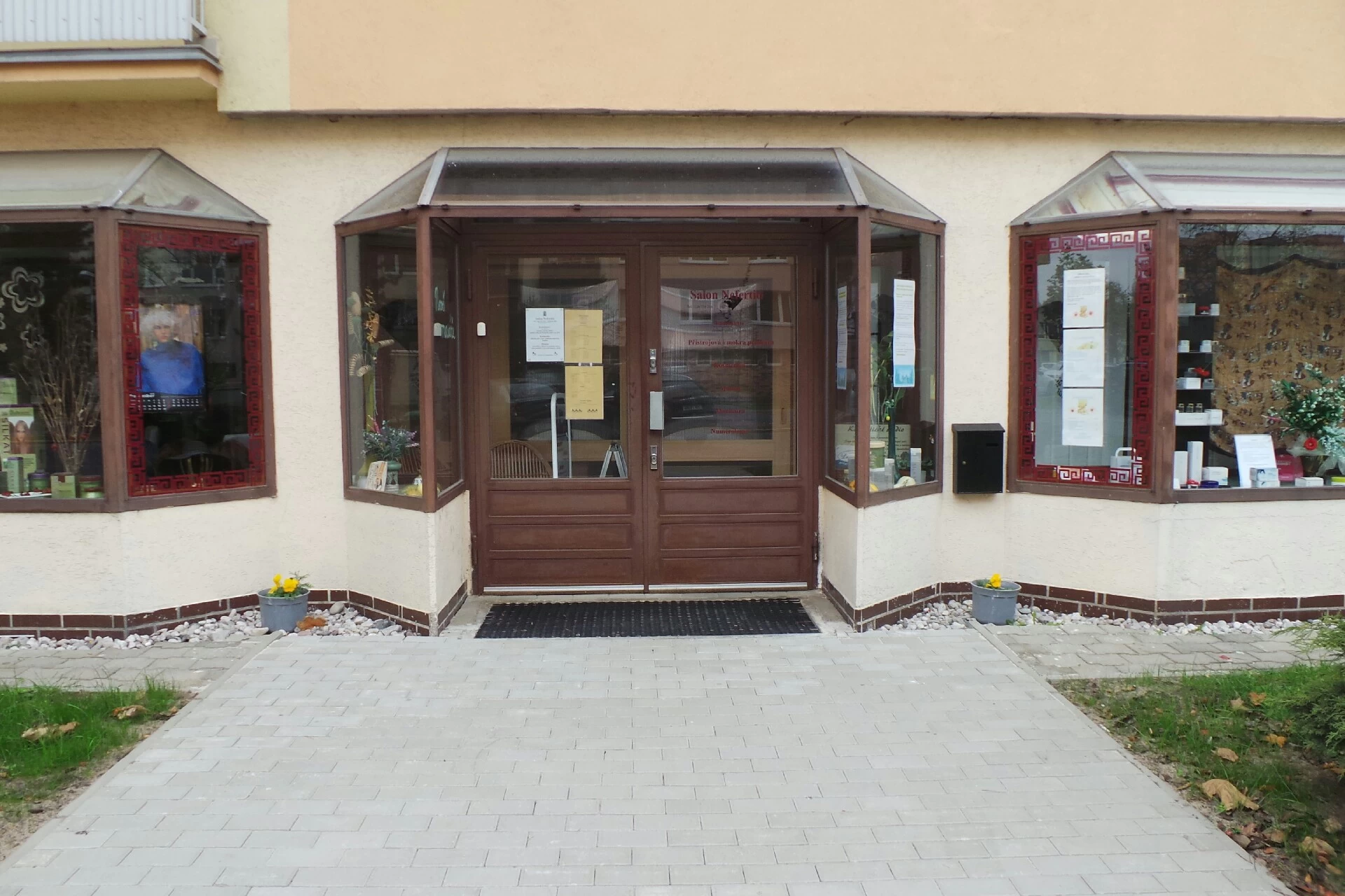 Salon Nefertiti