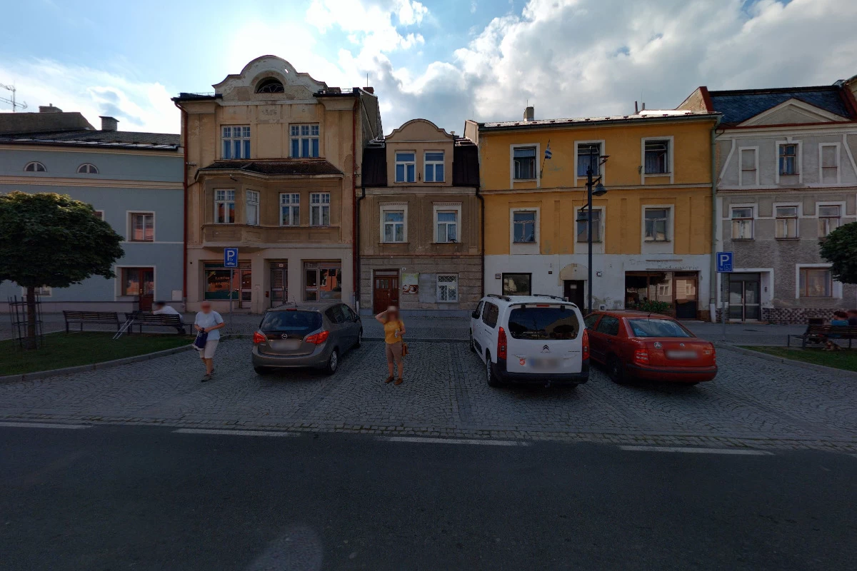 Masáže - Niki Sitmalidu