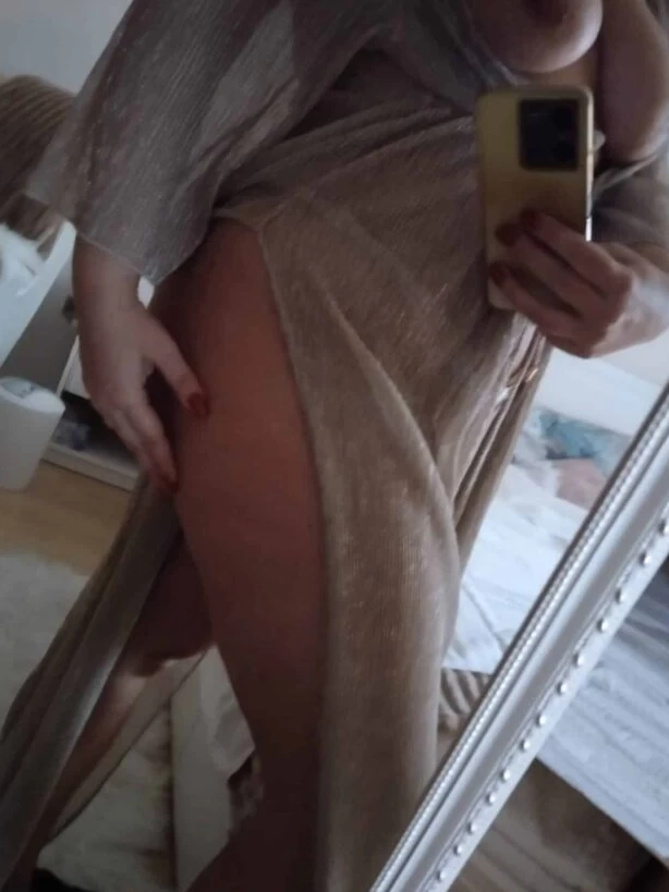 Laura - erotické masáže fotka 9