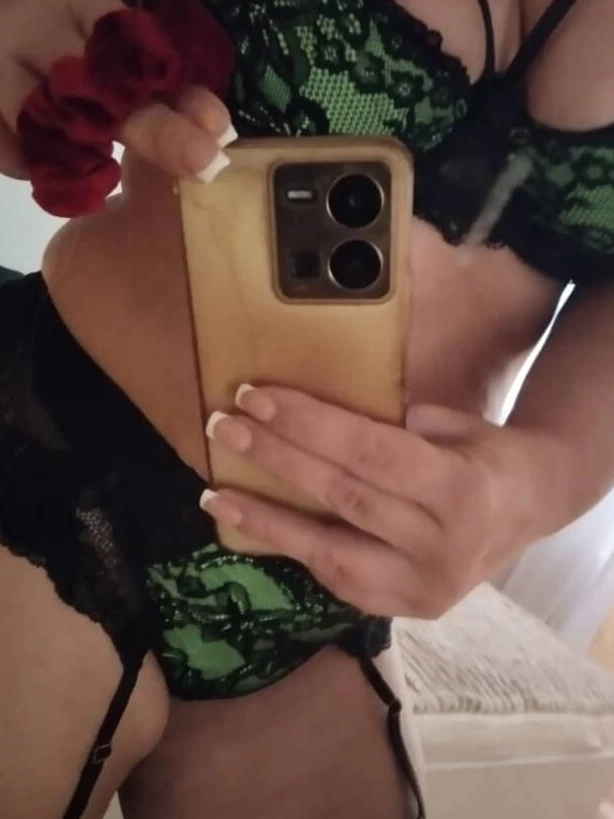 Laura - erotické masáže fotka 14