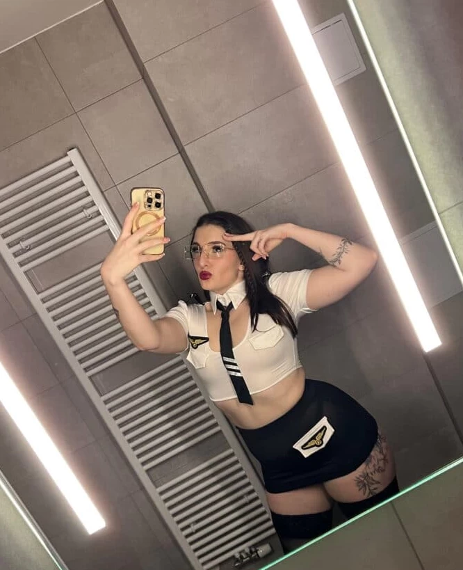 Zuzi sexchat online - erotické masáže fotka 7