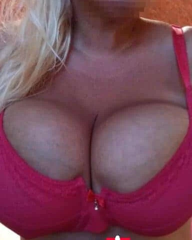 Daniela - erotické masáže fotka 10