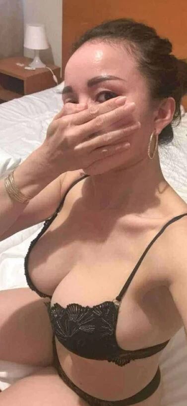 Lina Linh - erotické masáže fotka 2